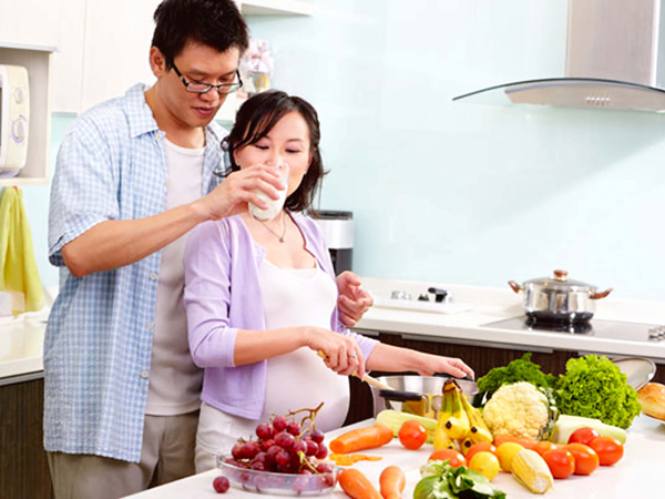 Bổ sung sắt và canxi cho bà bầu